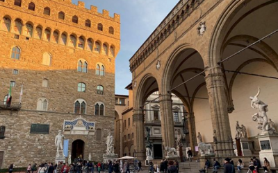 La Loggia dei Lanzi a Firenze, storia, arte e curiosità